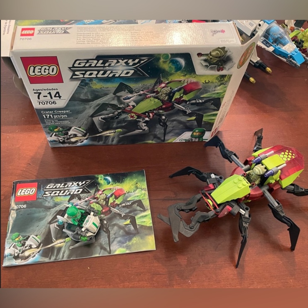LEGO Galaxy Squad Crater Creeper 171 pieces